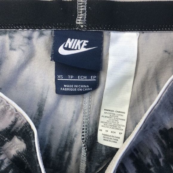 Nike Black Grey High Waisted Workout Leggings - Picture 7 of 7